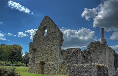 Best Castles in Dorset - Historic European Castles