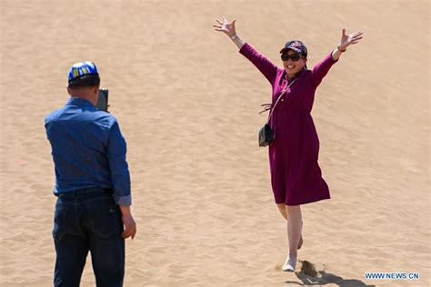 China sees boom in desert tourism early May - Xinhua | English.news.cn