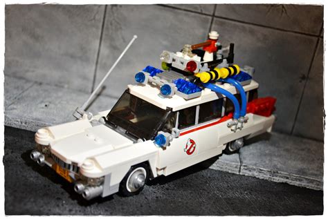 LEGO Ghostbusters Ecto-1 set