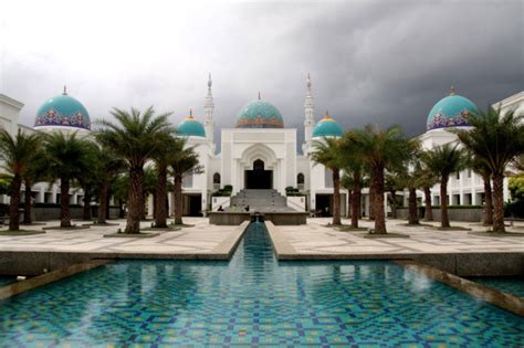 10 Masjid Cantik Di Malaysia, Memang Terpegun