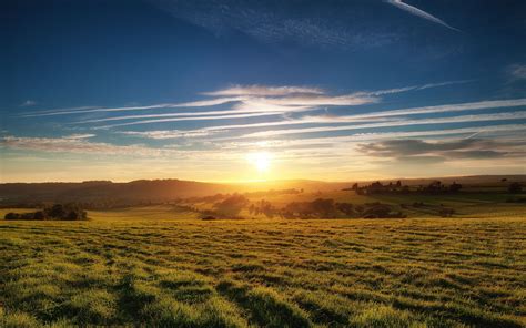 Wallpaper : sunlight, landscape, sunset, hill, nature, sky, field ...