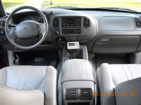 1999 Ford expedition interior dimensions