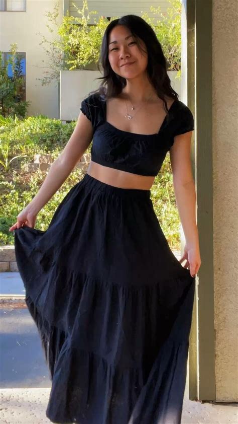 dark cottage core outfit | Long black skirt outfit, Long skirt, Black skirt long