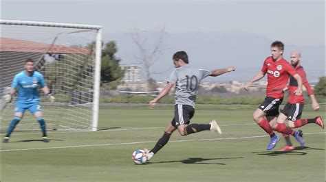 5 goals by LAFC (players) on this glorious Sunday. : LAFC