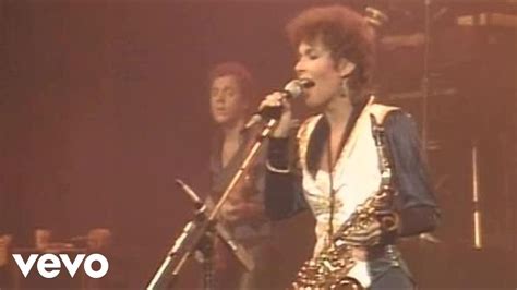 Quarterflash - Take Me To Heart (Live) - YouTube