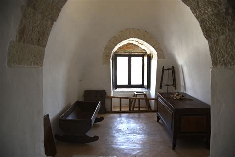 Alberobello - Trullo Sovrano; Inside (2) | Trulli | Pictures | Italy in Global-Geography