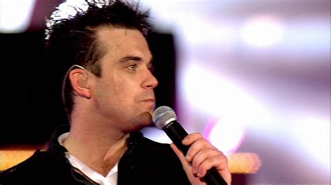 Robbie Williams: Live at Knebworth - Robbie Williams Image (3437241) - Fanpop