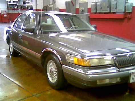 1992 Mercury Grand Marquis Specs, Prices, VINs & Recalls - AutoDetective