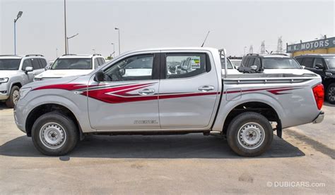 New Nissan Navara SE 2.5L Diesel M/T 2020 for sale in Dubai - 648588