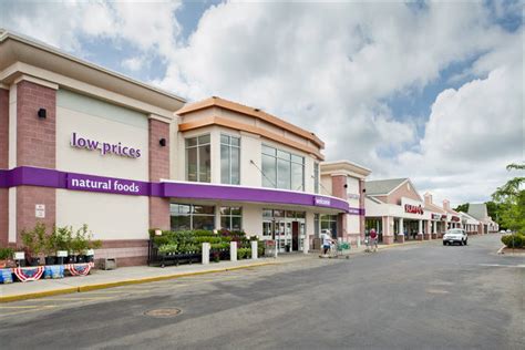 Wareham MA: Wareham - Retail Space - Dividend Capital Diversified