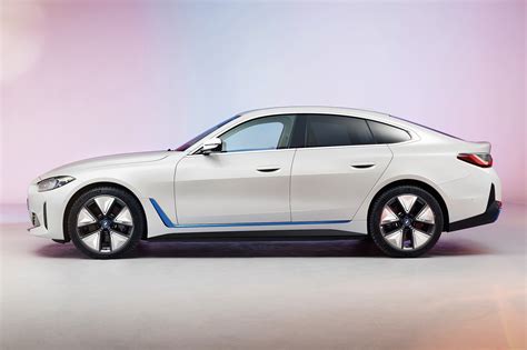 BMW unveils i4 electric sedan with 300 miles of range | Electrek