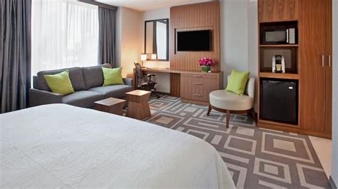 Book Our Hotel near Carnegie Hall in Manhattan | Hilton Garden Inn