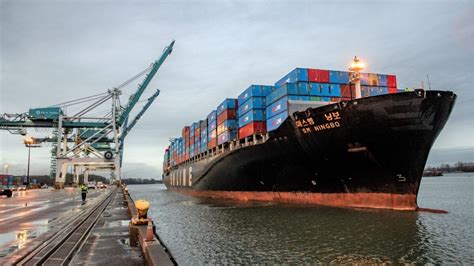 5 alternative container ports for avoiding congestion - FreightWaves