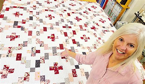 Rose Crossing Quilt With Donna Jordan