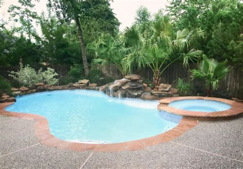 Custom Pools Gallery | Creative Lifestyle Pools-Water So Pure That It's ...