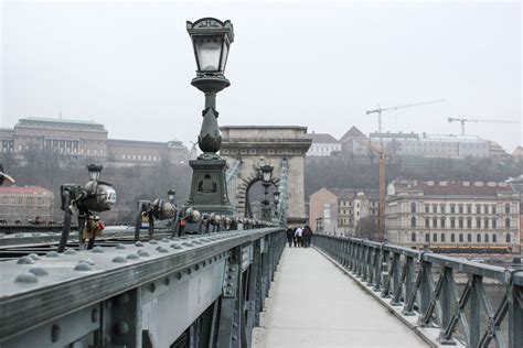 From Pest to Buda – Walking the Chain Bridge in Budapest