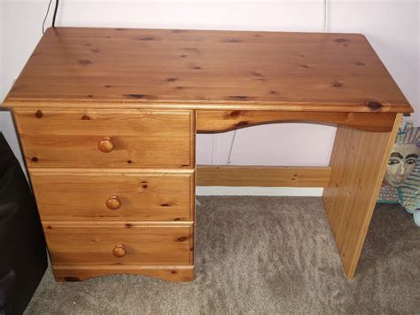 Pine desk with drawers in solid pine | in Swindon, Wiltshire | Gumtree