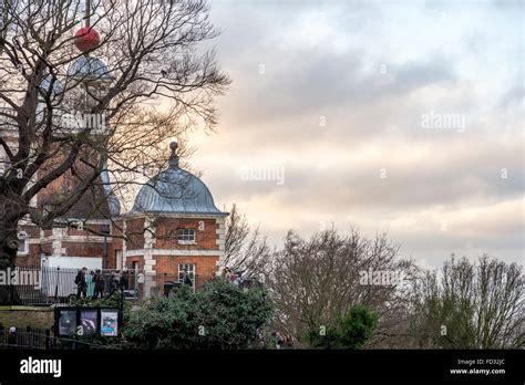 Evening view of Greenwich Observatory at Greenwich park, London Stock ...