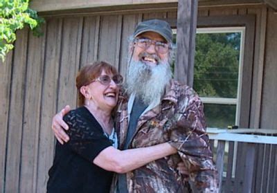 Si Robertson explains why wife Christine and kids are not on Duck ...