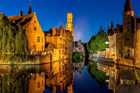 Rozenhoedkaai canal in Bruges, Belgium – Makao Bora