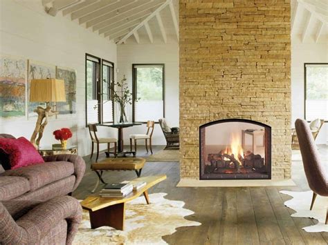 These 15 Double-Sided Fireplaces Wishing For The Coldest Nights of the Year