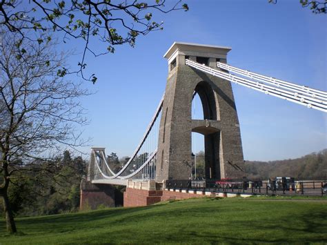 Beryl Desmond : Clifton Suspension Bridge, Bristol