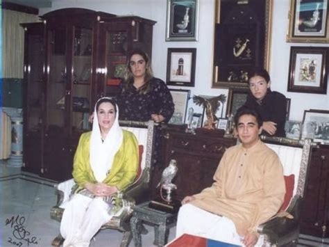 Benazir Bhutto Pictures & Life History