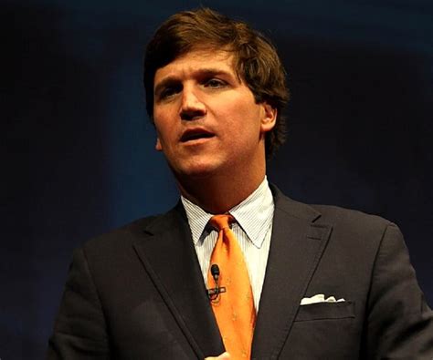 Tucker Carlson Biography - Facts, Childhood, Family Life & Achievements