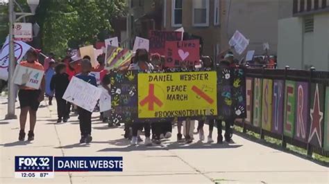 Daniel Webster Elementary School holds 3rd annual peace walk | Herald Sun