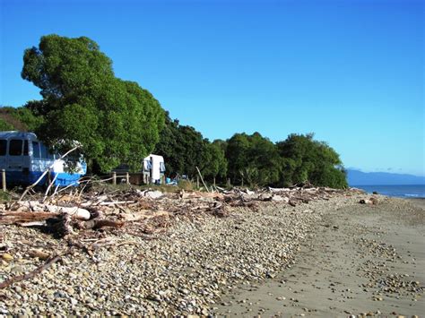 Kina Beach Reserve Camping Ground, Nelson Region, NZ - 67 travel reviews for Kina Beach Reserve ...