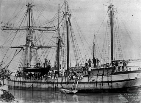 South Sea Islanders arriving in Bundaberg by ship, c1893 | Queensland ...