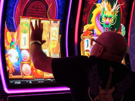 How to Cheat at a Slot Machine: Is it Possible to Cheat Slot Machines?