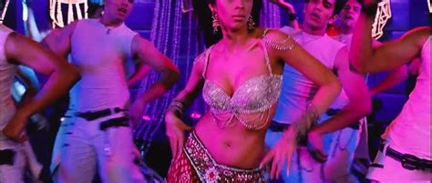 Dwnld Guru: Jalebi Bai ft Mallika Sherawat - Double Dhamaal (2011 ...