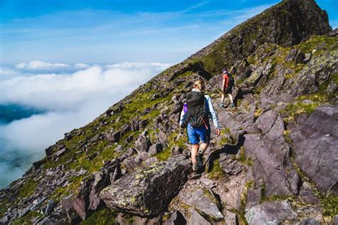 Best Hiking Trails Around Ireland - Book Cottages