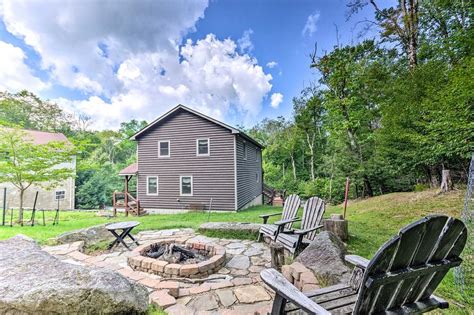 Family-Friendly Beech Mountain Cabin w/ Fire Pit! UPDATED 2021 - Tripadvisor - Beech Mountain ...