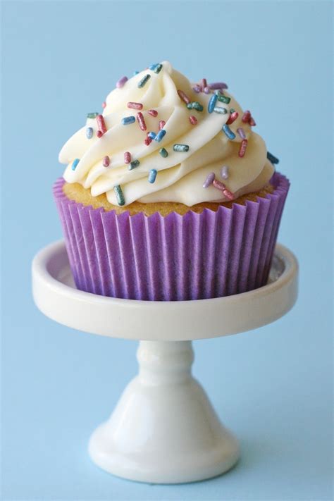 Perfect Vanilla Cupcakes Recipe - Glorious Treats