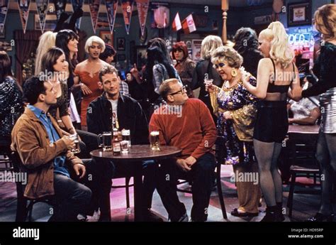 THE DREW CAREY SHOW, (from left): Diedrich Bader, Christa Miller, Ryan Stiles, Drew Carey, Kathy ...