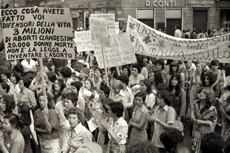 Tutte le leggi, dal 1950 a oggi, che ci hanno fatto raggiungere (quasi) la parità di genere