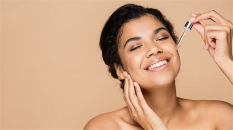 5 best skin tightening serums in India | HealthShots