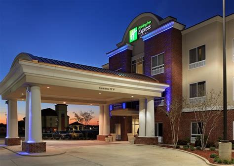 Holiday Inn Express Hotel & Suites Canton - UPDATED 2017 Prices ...