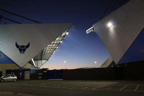 The Kassam Stadium © Steve Daniels cc-by-sa/2.0 :: Geograph Britain and ...