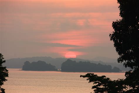 Sunrise at Cherokee Lake TN 2016 | Sunrise sunset, Sunrise, Awsome pictures