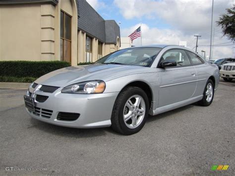 Bright Silver Metallic 2005 Dodge Stratus SXT Coupe Exterior Photo #39778924 | GTCarLot.com