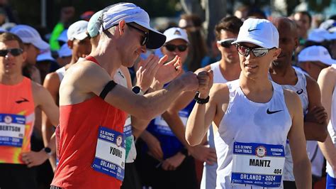 Conner Mantz, Clayton Young go one-two at marathon trials to make first Olympic team - Yahoo Sports