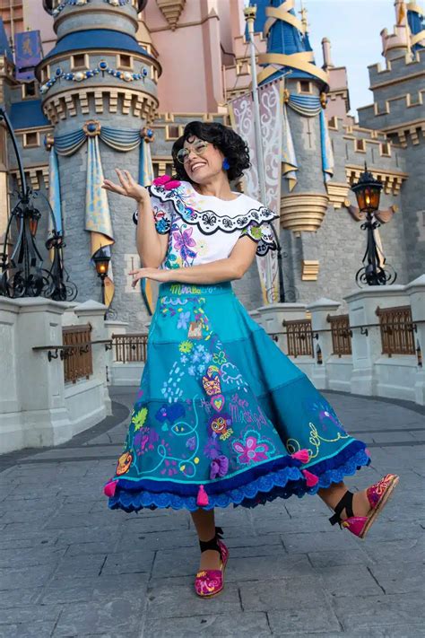 Mirabel, Moana & More Character Meet & Greets Coming to Disney World - Disney Tourist Blog