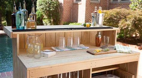 How to build a wood outdoor bar - Builders Villa