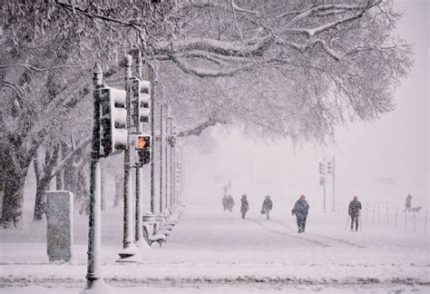 How to stay safe in the cold: What to know about frostbite, hypothermia as Arctic blast hits US ...