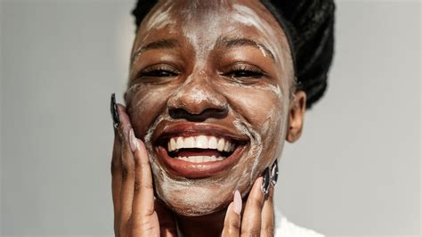 Here Are the 7 Skin-Care Trends You’ll See Everywhere in 2023 | Allure