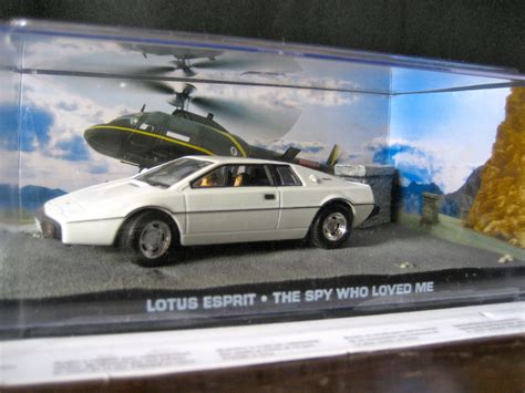 James Bond Collectibles: James Bond Car Collection: The Spy Who Loved Me