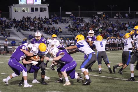 Bishop Guilfoyle tops Chestnut Ridge @BGMarauderFball @CRLionsFootball – PA Football News